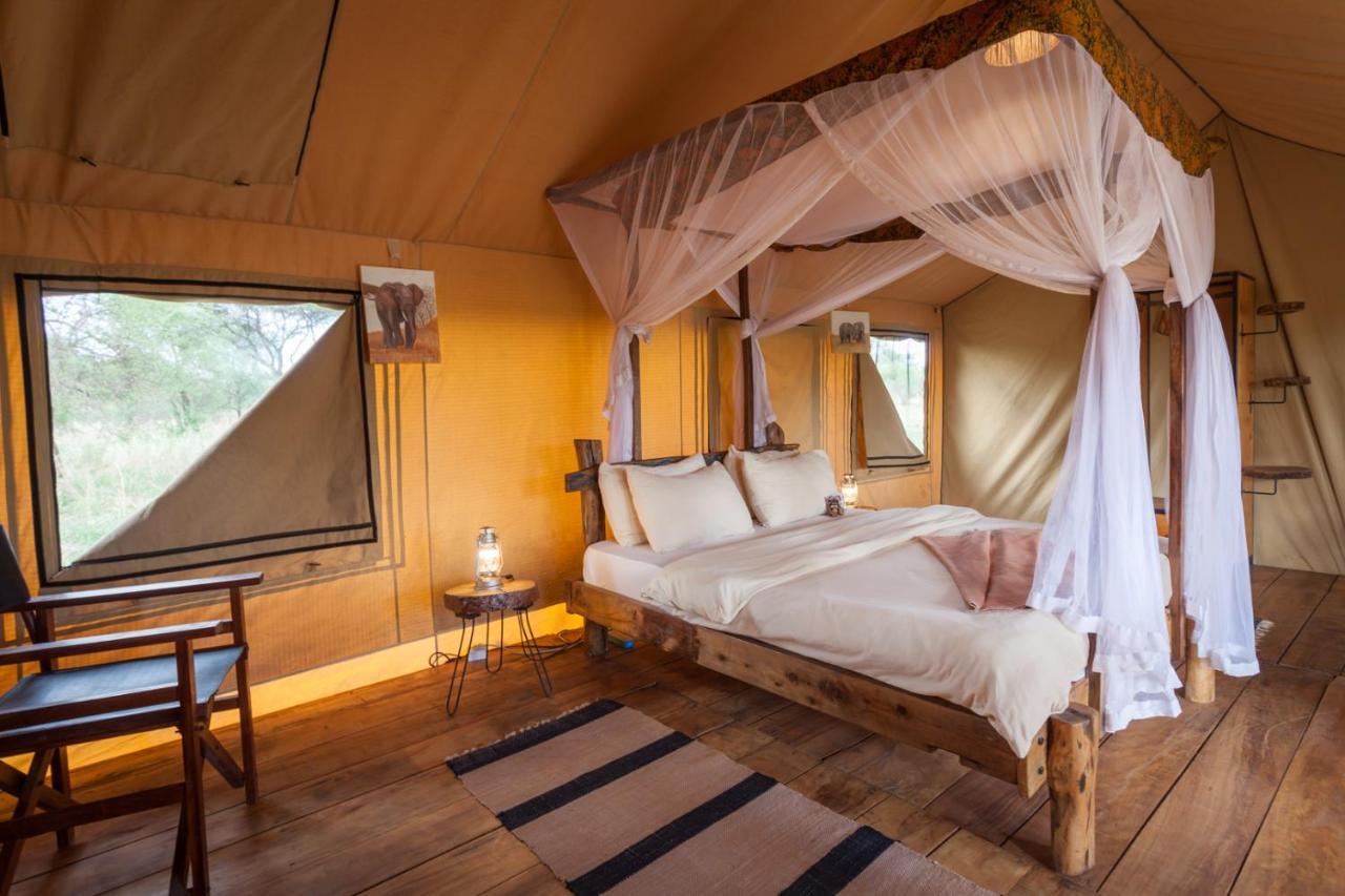 Baobab Tented Camp Kwa Kuchinia Exteriér fotografie