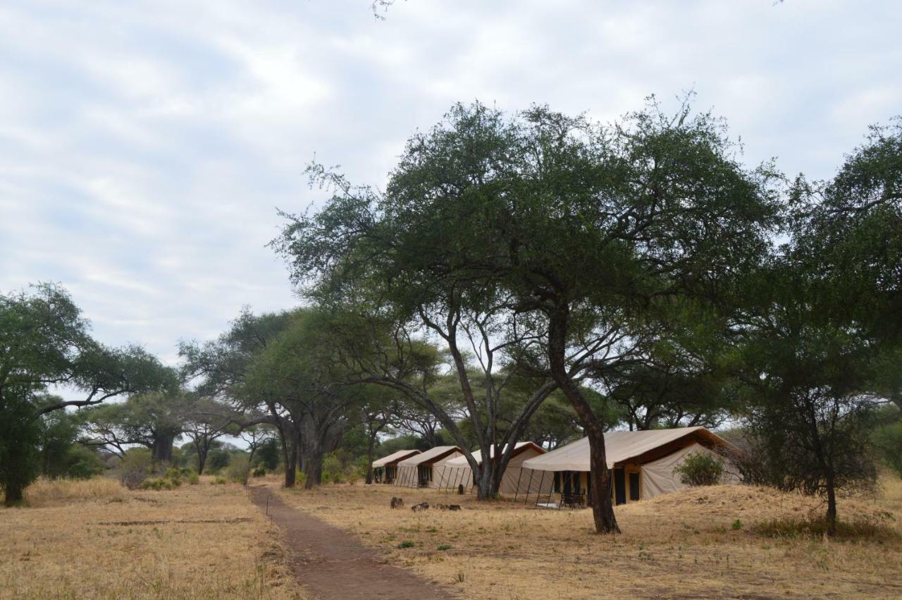 Baobab Tented Camp Kwa Kuchinia Exteriér fotografie